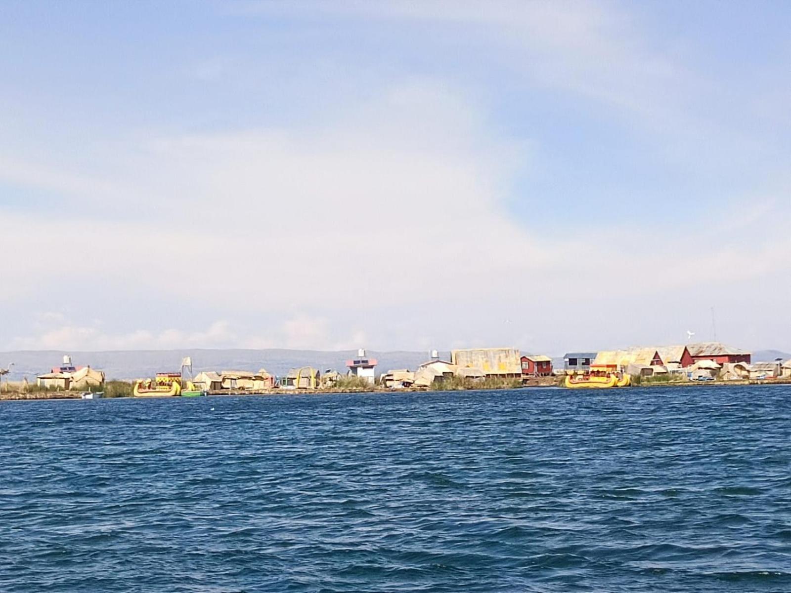 Hostal Vista Al Lago Titicaca Puno Ngoại thất bức ảnh