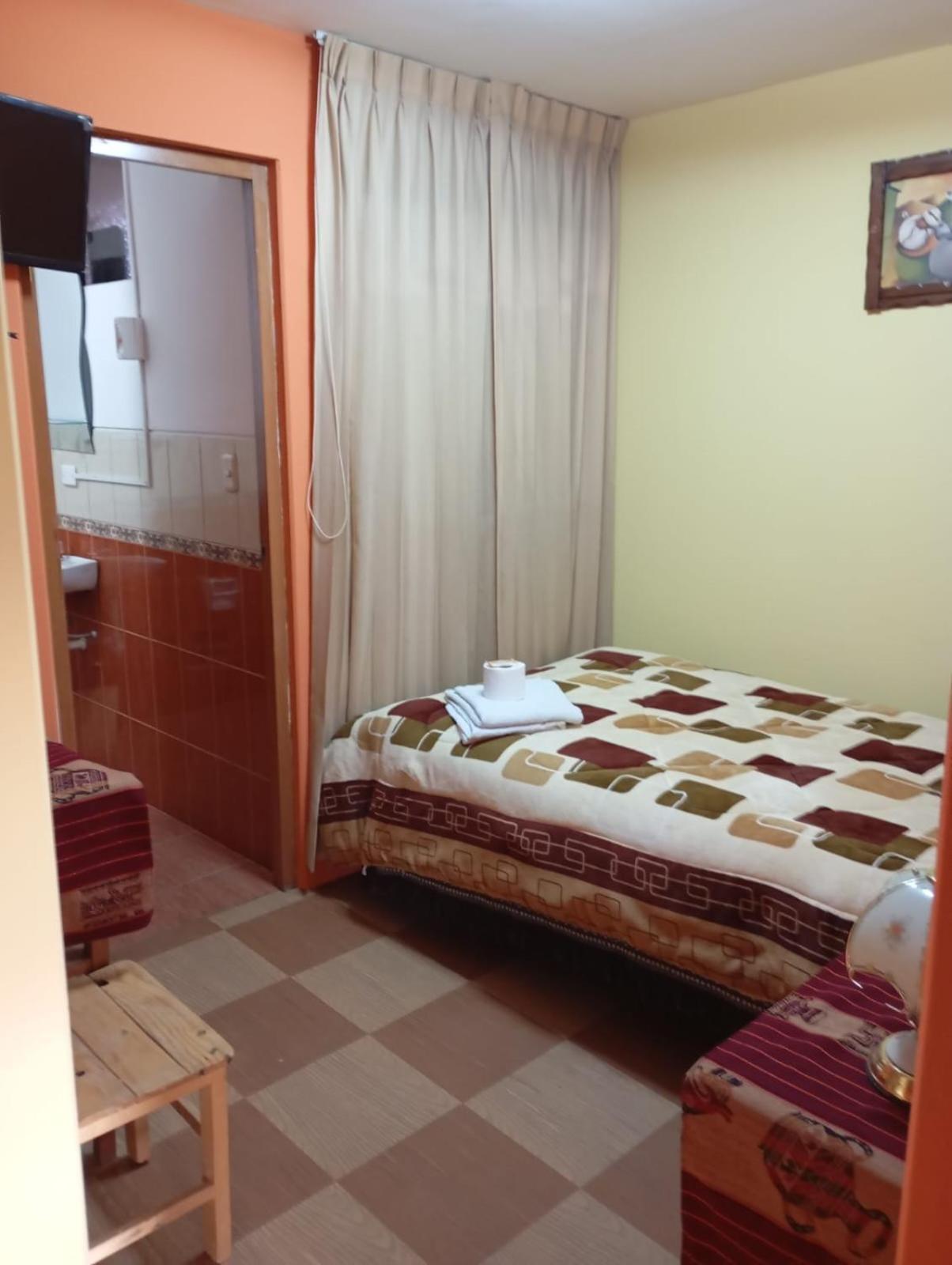 Hostal Vista Al Lago Titicaca Puno Ngoại thất bức ảnh